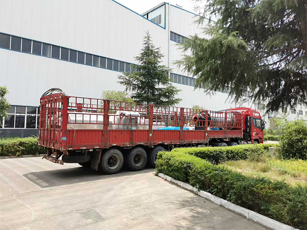 俄罗斯φ0.9×3m球磨机设备发货